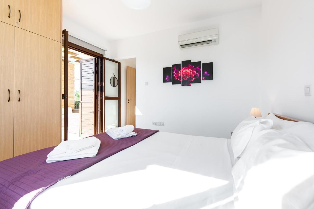 Villa Iris By Ezoria Villas Ayia Napa Exteriör bild