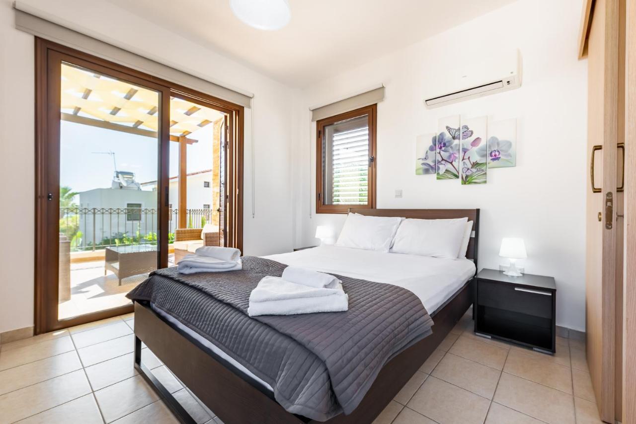 Villa Iris By Ezoria Villas Ayia Napa Exteriör bild